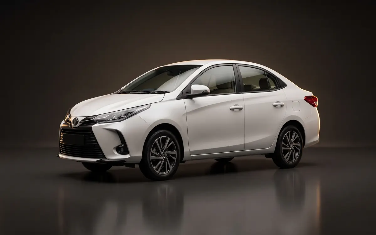 White Toyota Yaris sedan